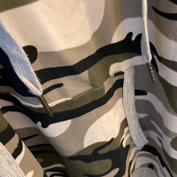 Kiddy super soft hoodie. Size L - XL - Picture 7 of 8